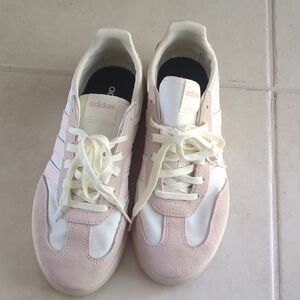 Adidas Women's Soft Pink and White Sneakers Sz 8US